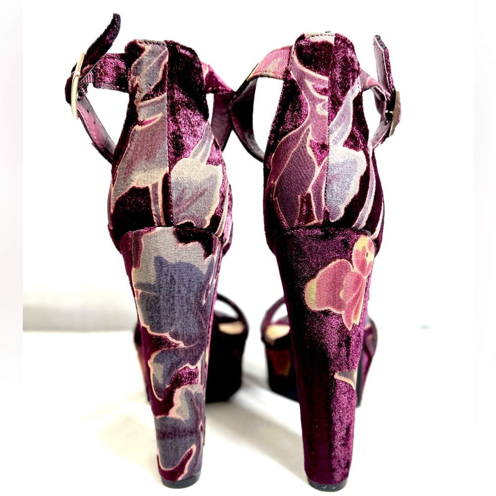 *NIB* Bamboo Ankle Strap Block Heels - Picture 6 of 7